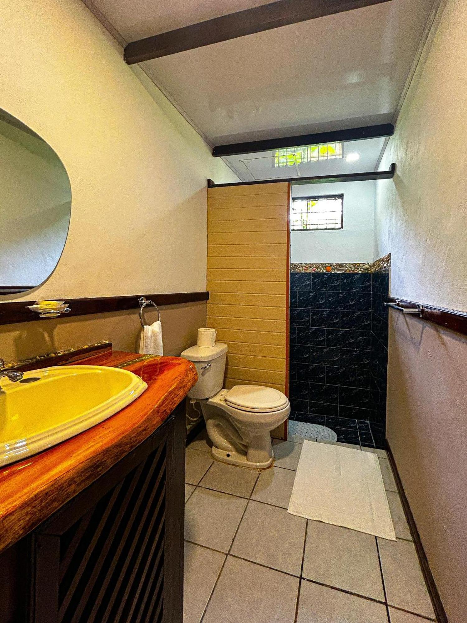 Cabinas Ole Caribe Puerto Viejo de Talamanca Ngoại thất bức ảnh