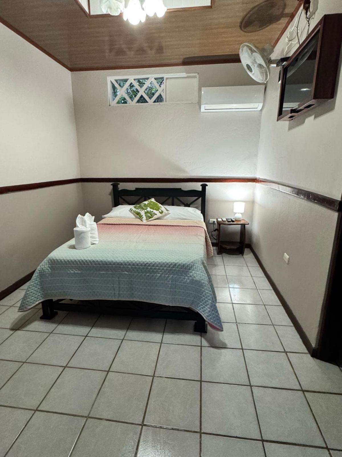 Cabinas Ole Caribe Puerto Viejo de Talamanca Ngoại thất bức ảnh